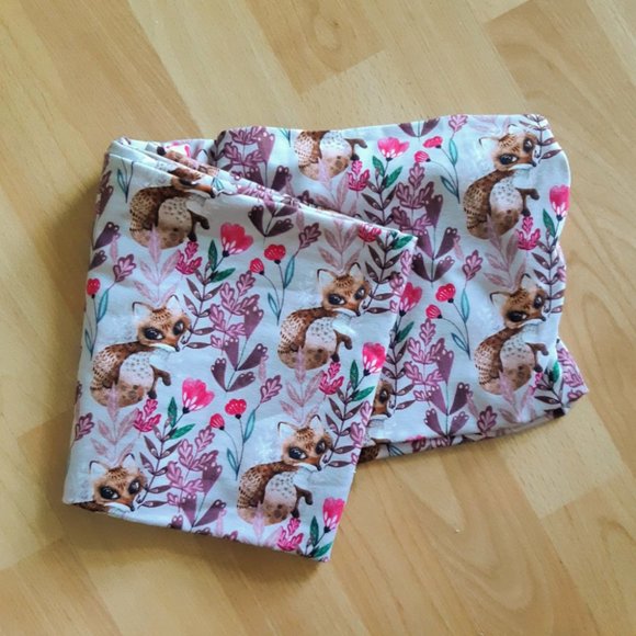 NWOT Mademoizèbre Infinity Cotton Wrap Scarf Foxes & Flowers